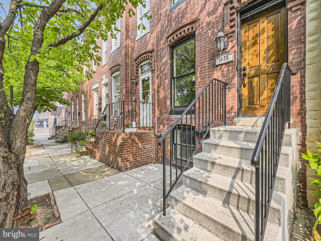 LOCUST POINT - Residential Lease