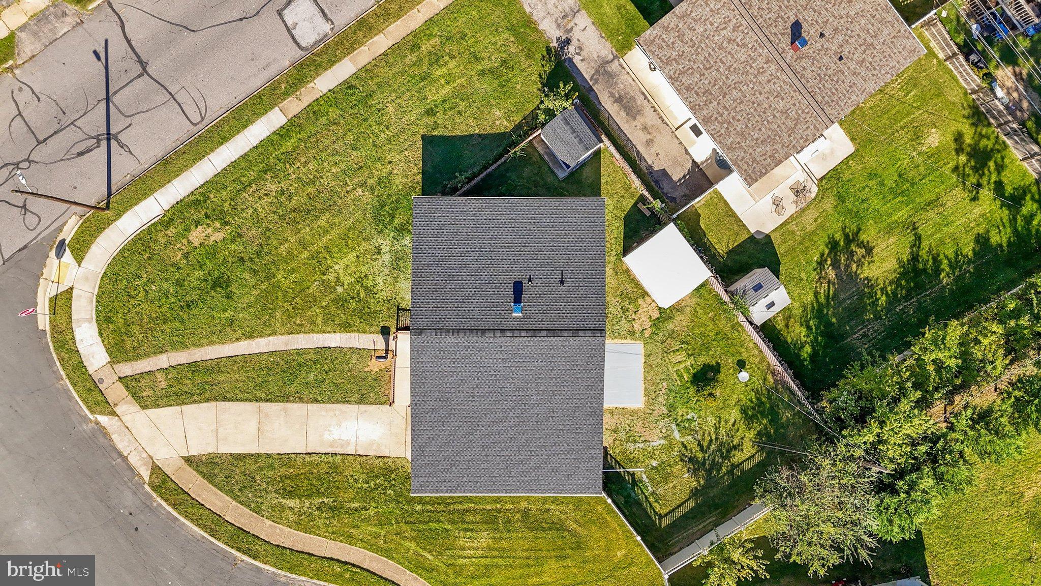1325 RIPPLING COURT
