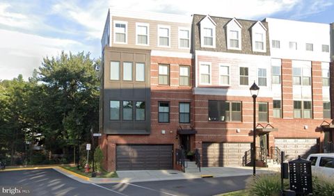3959 NORTON PLACE FAIRFAX VA 22030