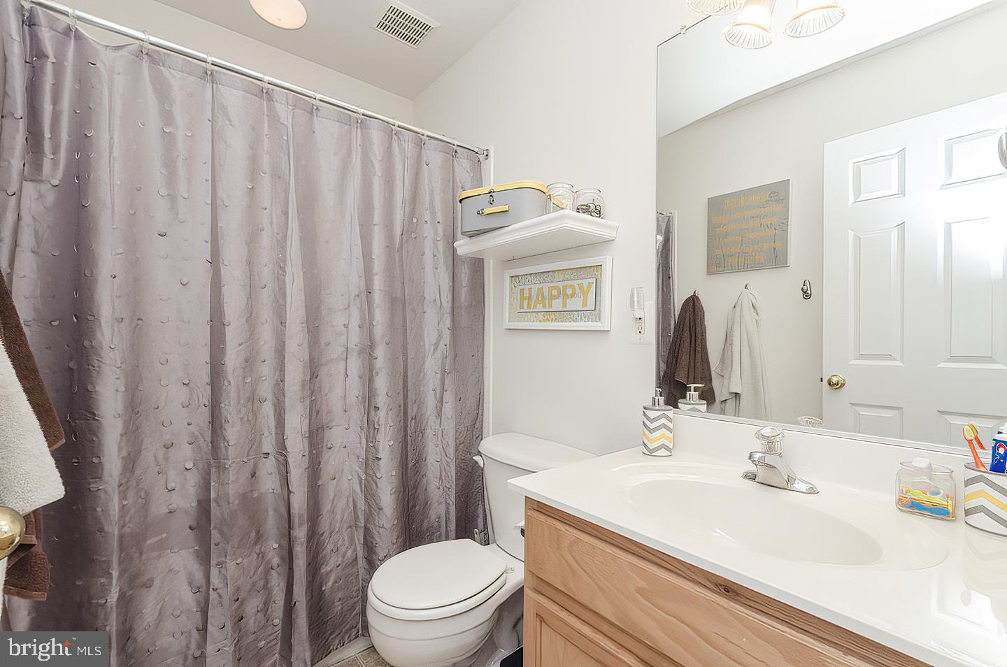 COLONIAL HILLS - Residential