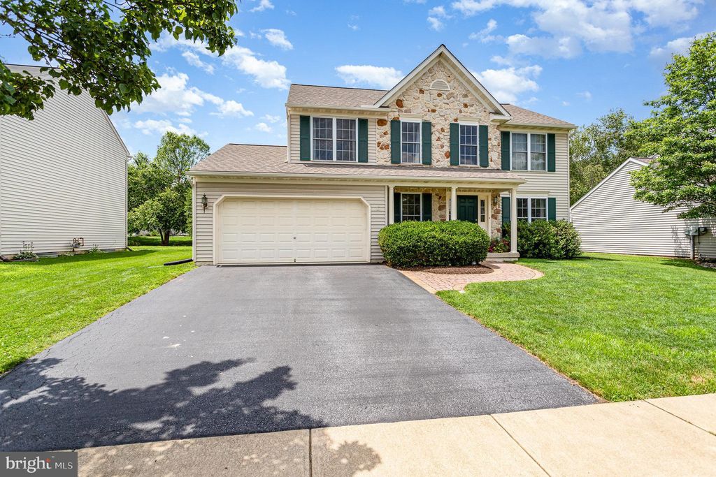 Photo of 212 Deerfield Lane, LITITZ, PA 17543 (MLS # PALA2072520)
