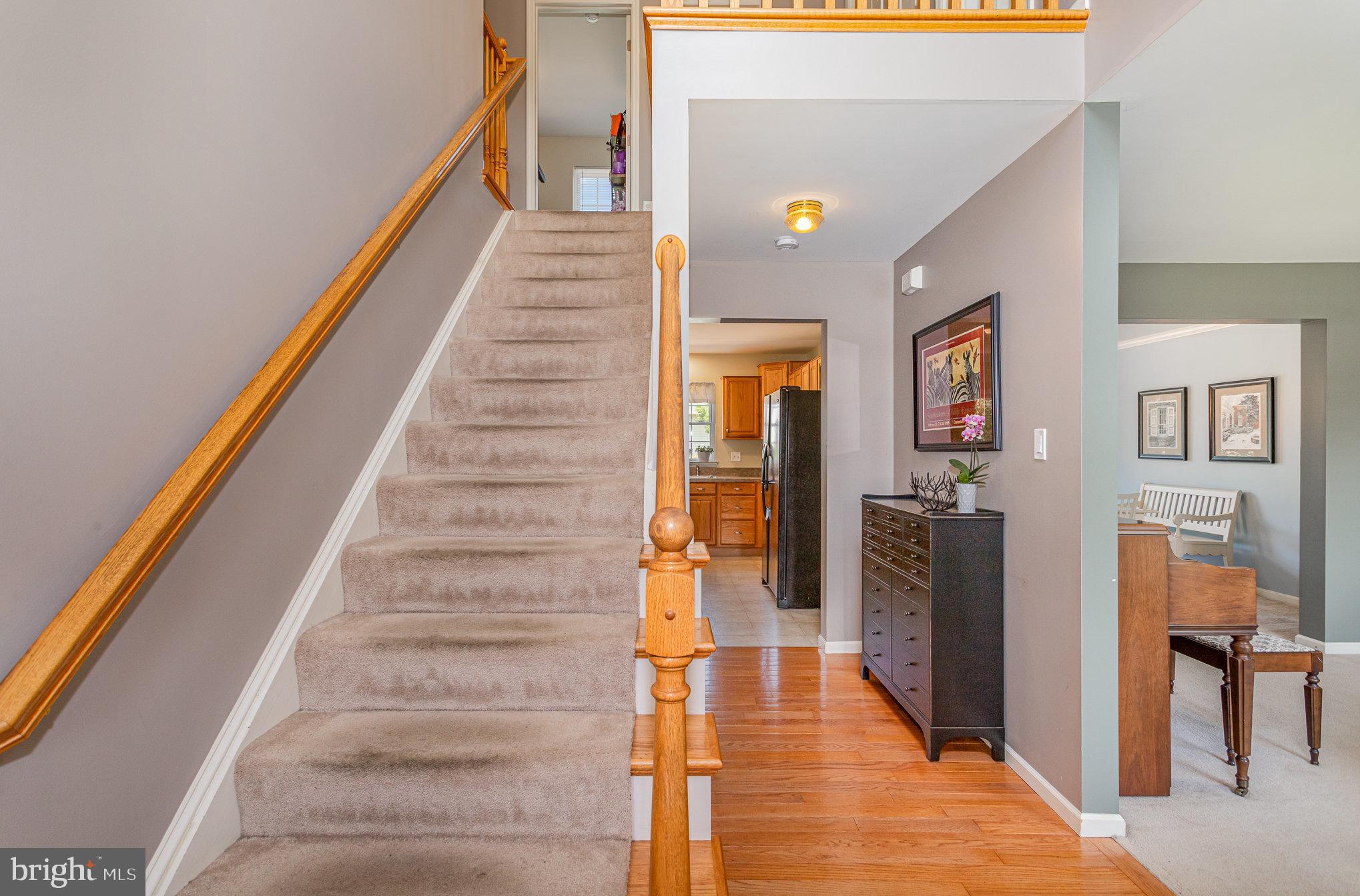 212 DEERFIELD LANE