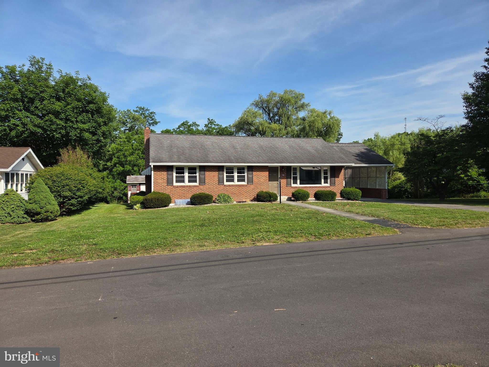 326 SCHOOL STREET