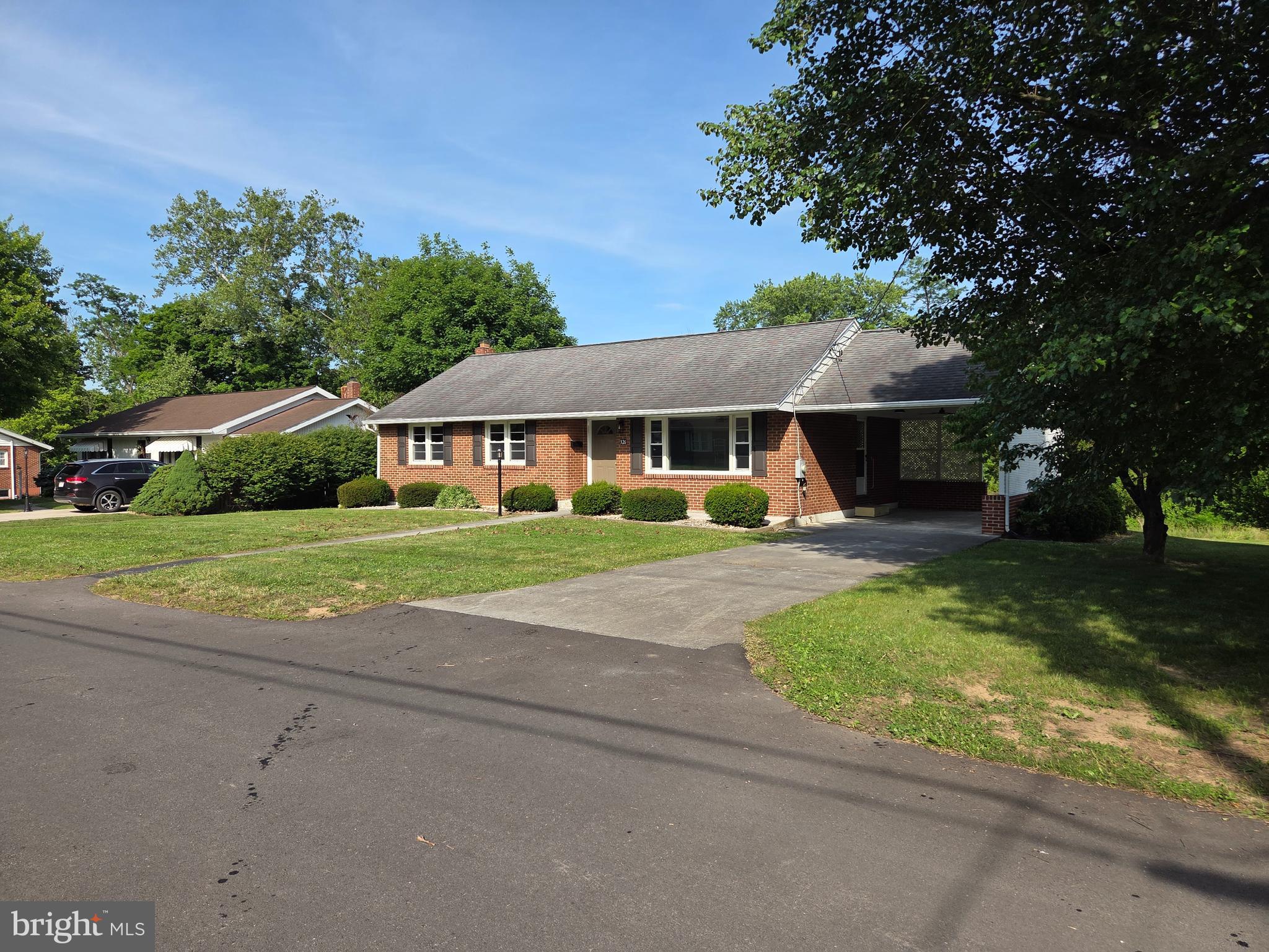326 SCHOOL STREET