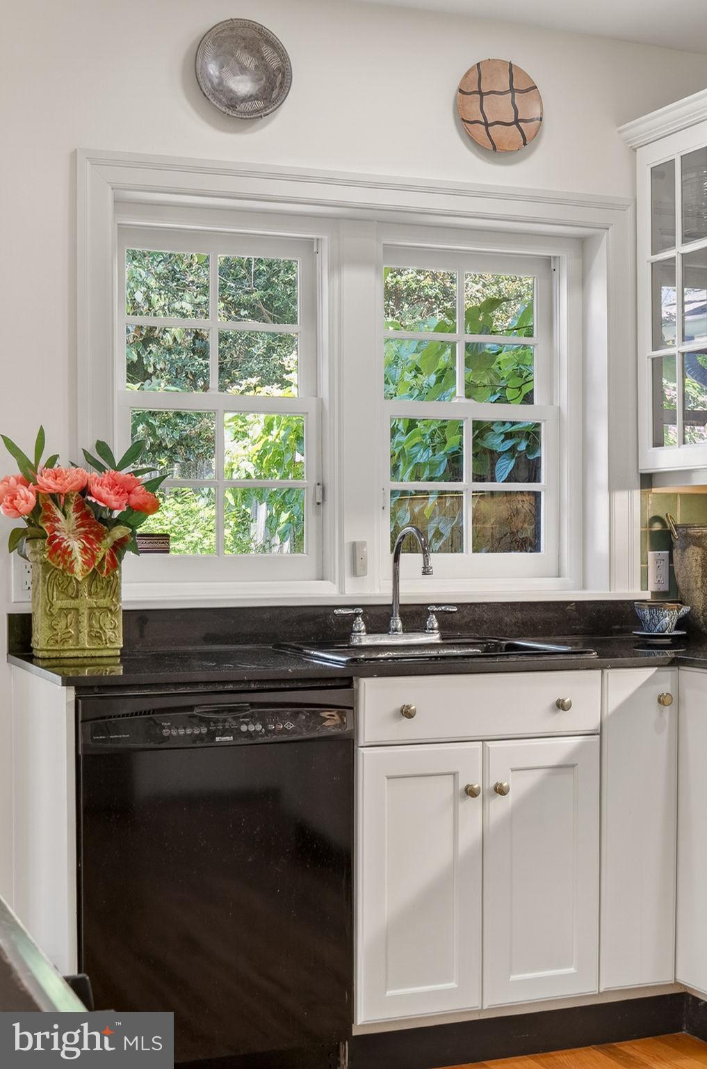 EAST FALLS - Residential