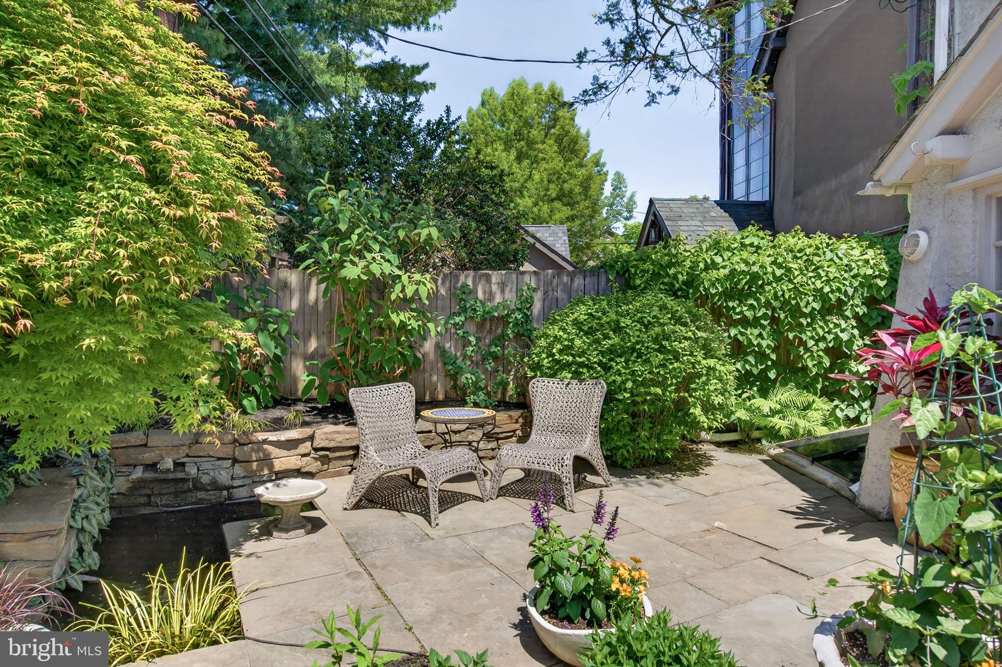 EAST FALLS - Residential