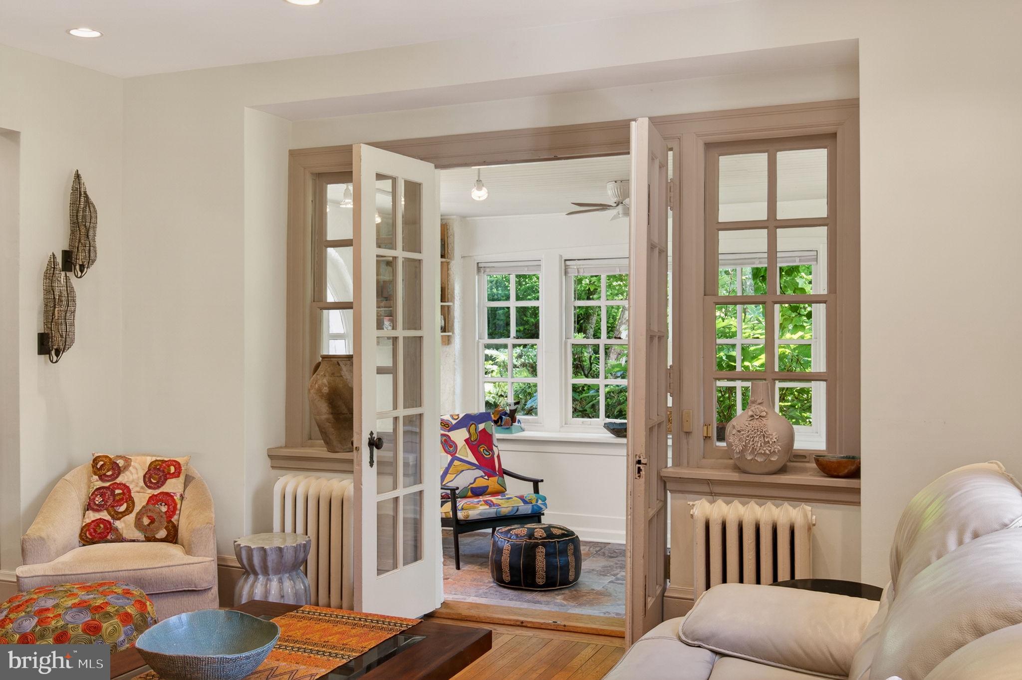 EAST FALLS - Residential