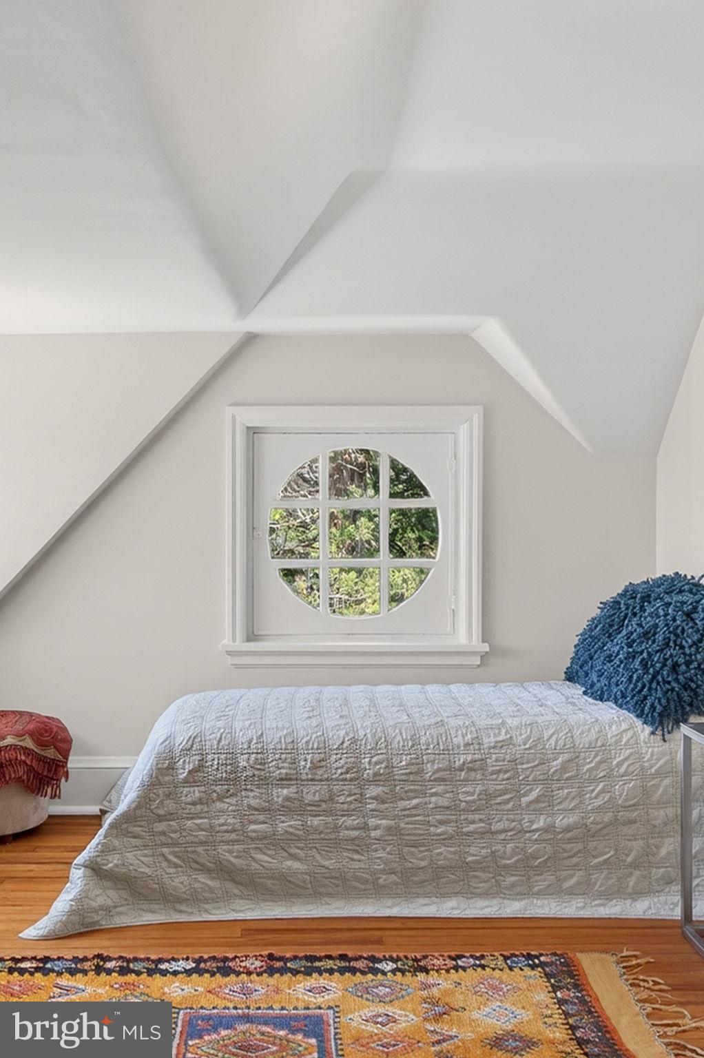 EAST FALLS - Residential