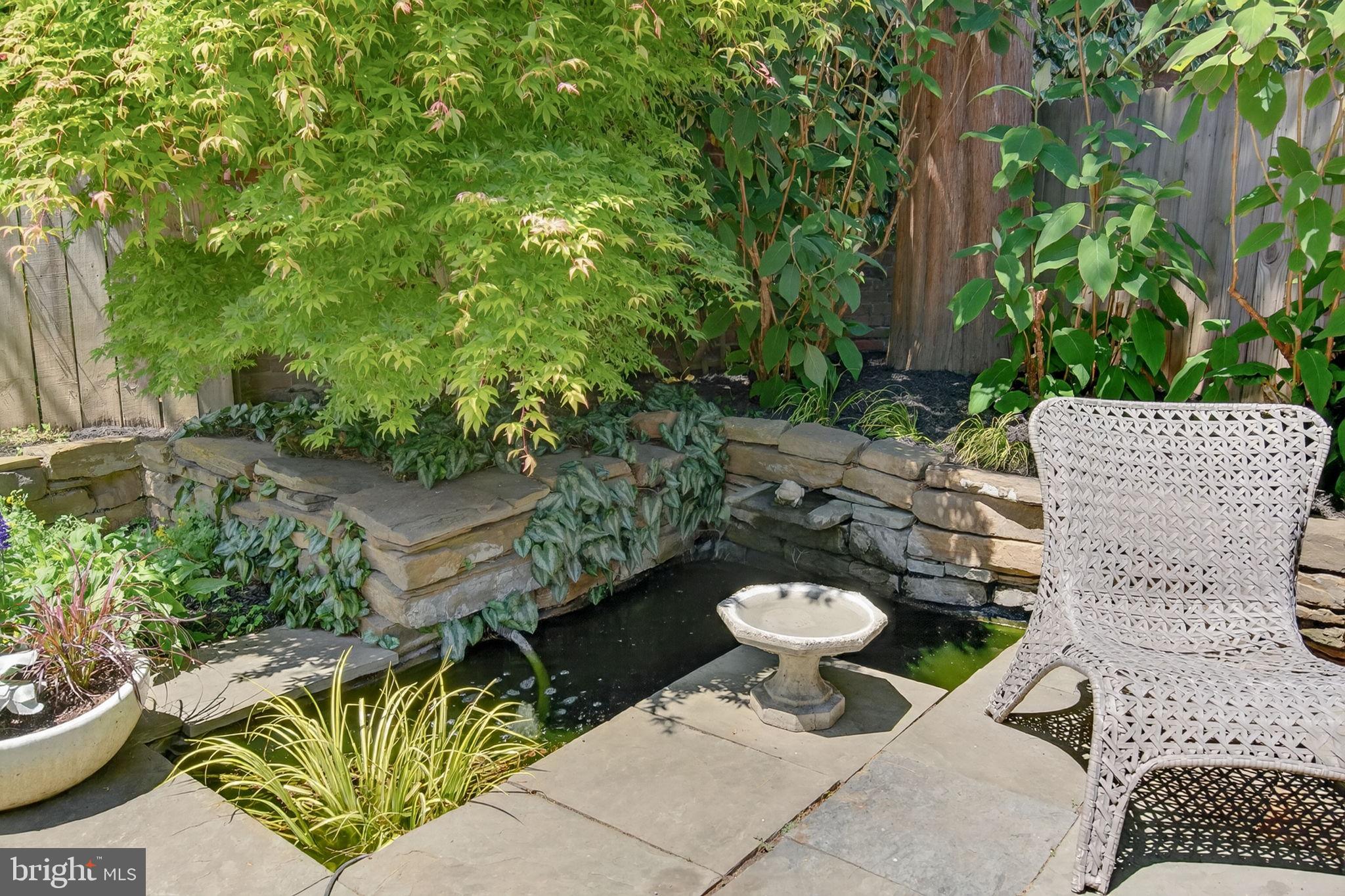 EAST FALLS - Residential