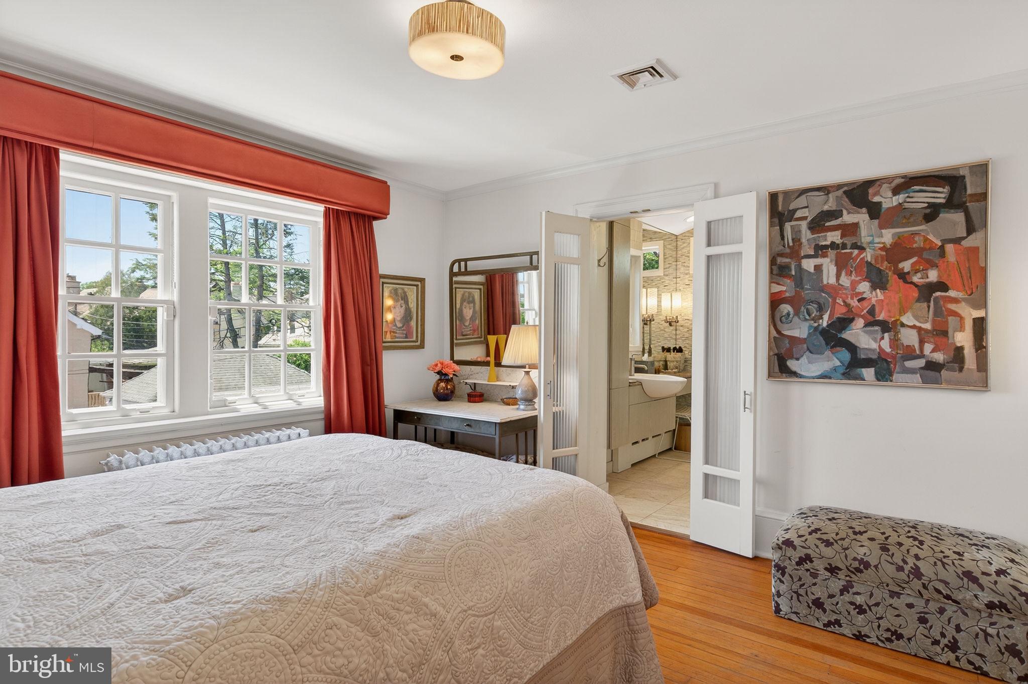 EAST FALLS - Residential