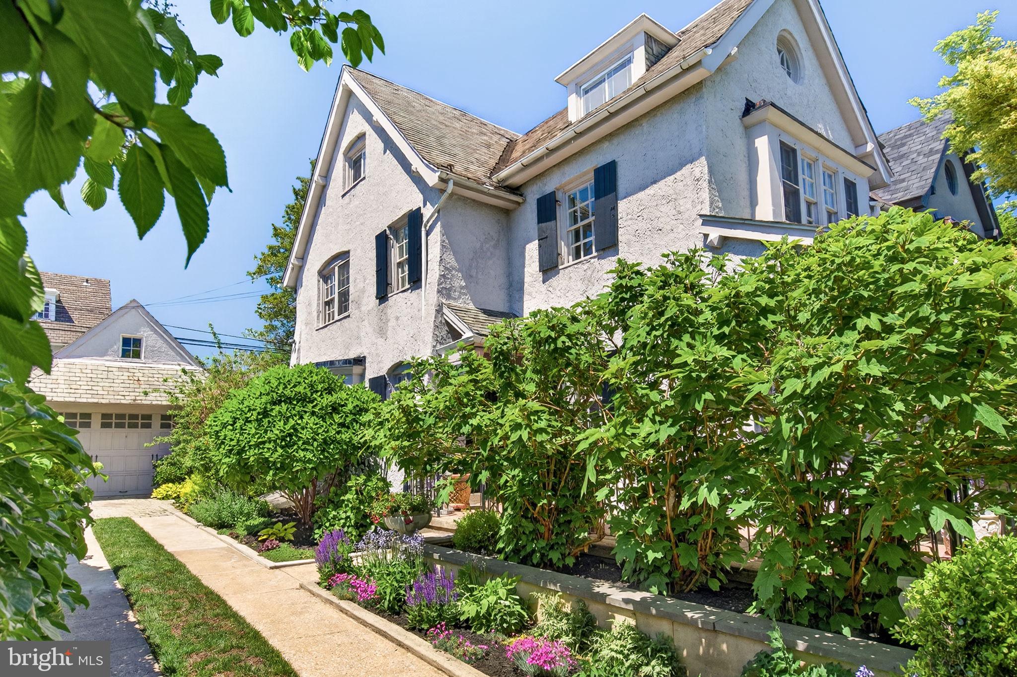 EAST FALLS - Residential