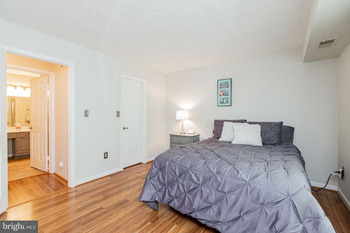 WILLOW POINT - Residential