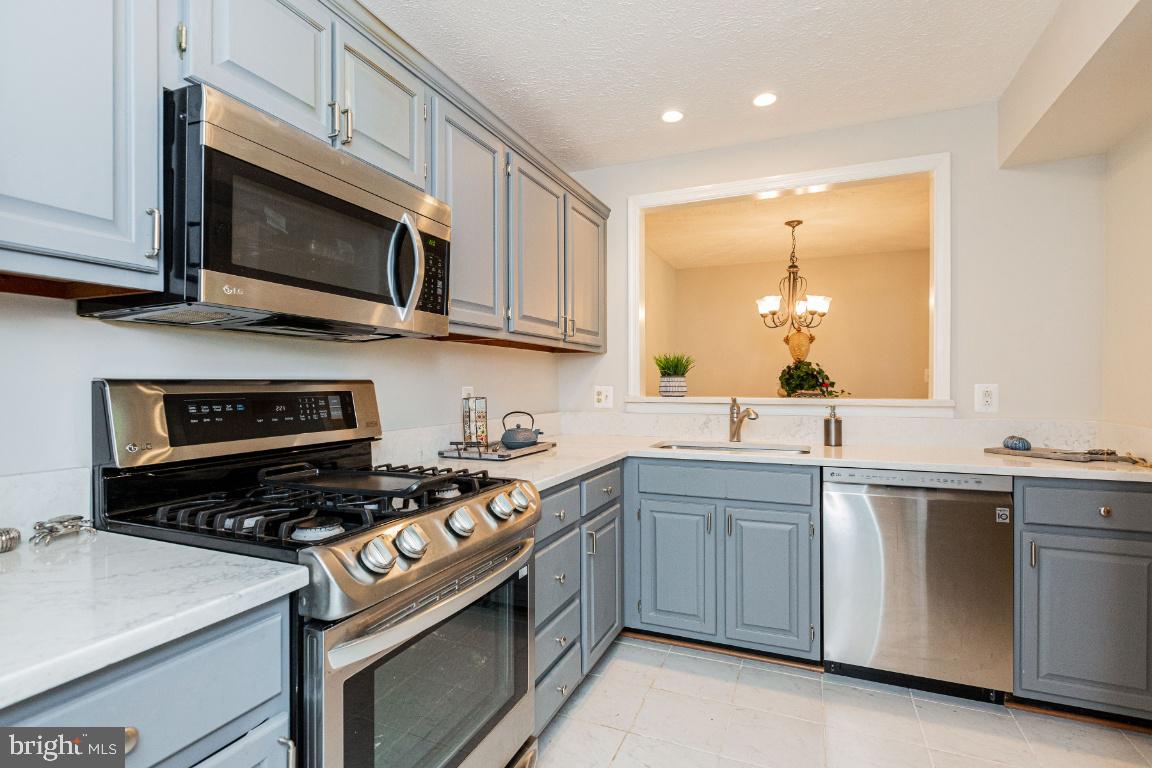 WILLOW POINT - Residential