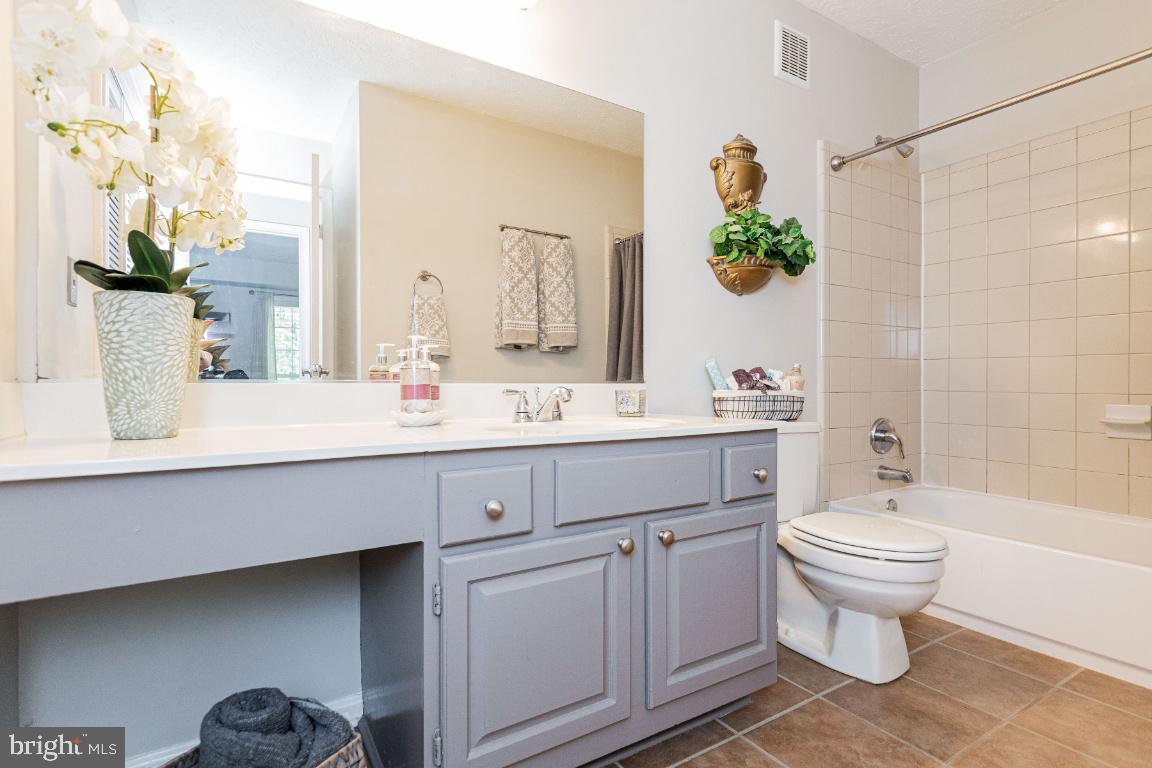 WILLOW POINT - Residential