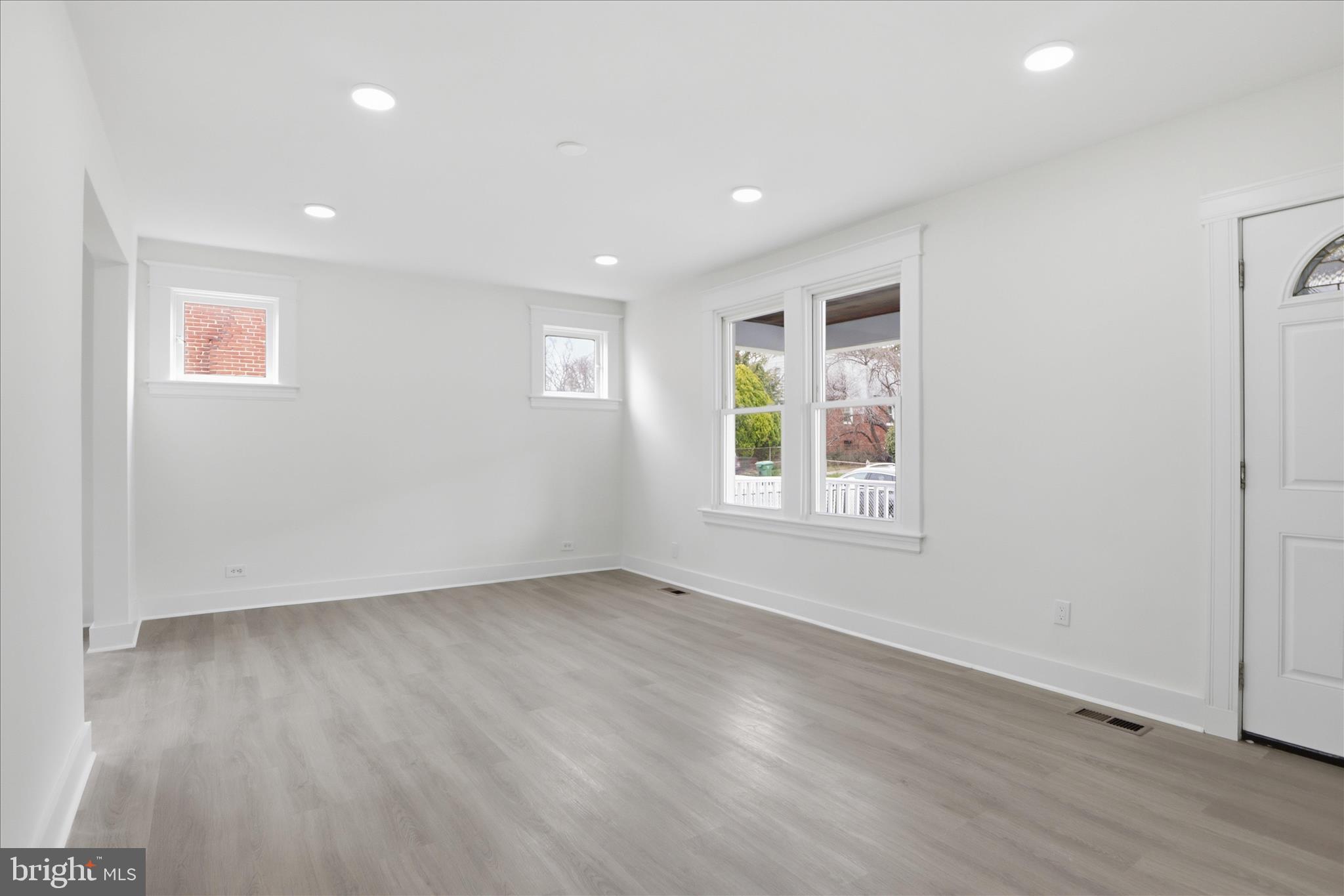 HAMILTON HEIGHTS - Residential