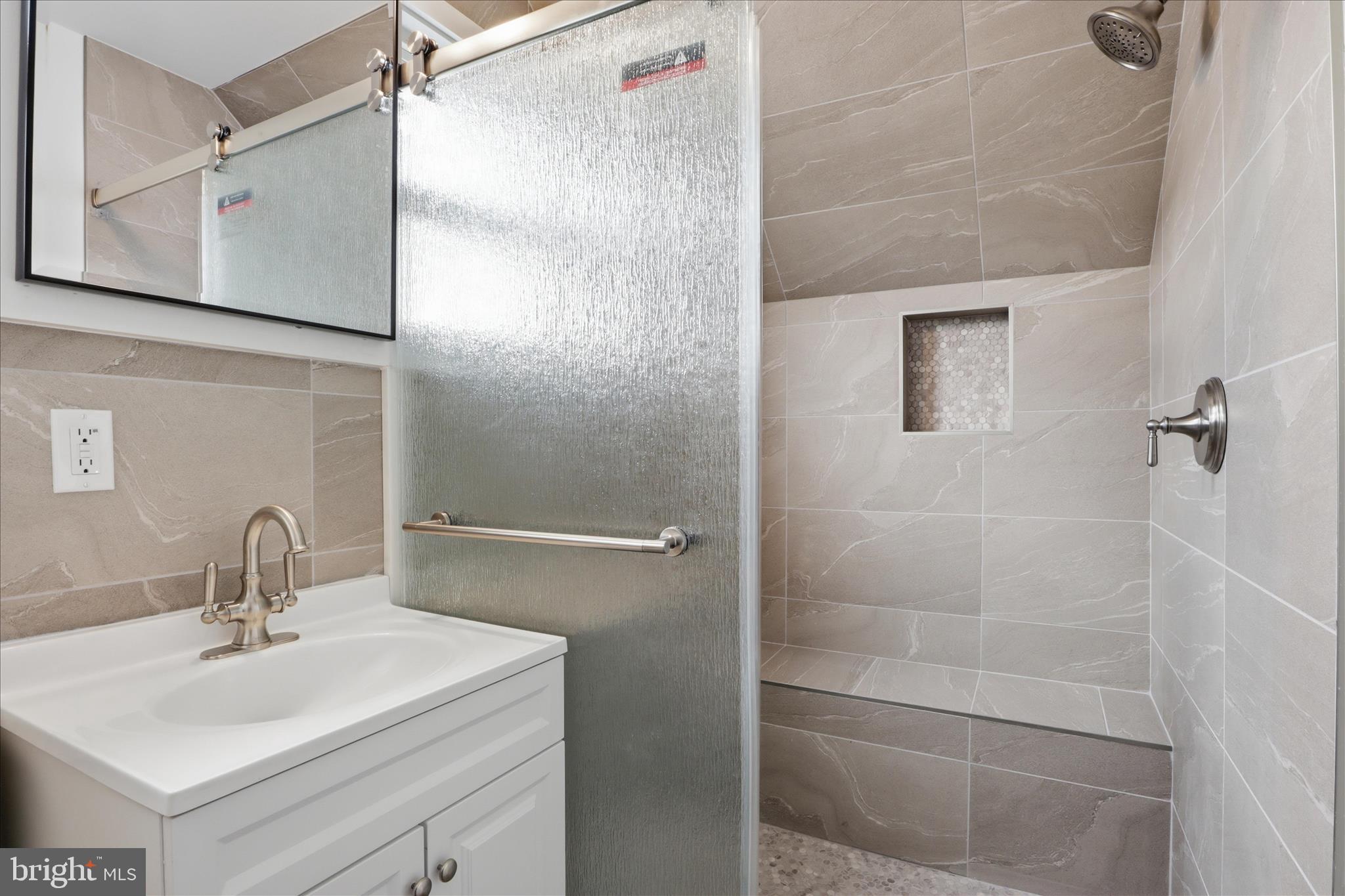 HAMILTON HEIGHTS - Residential