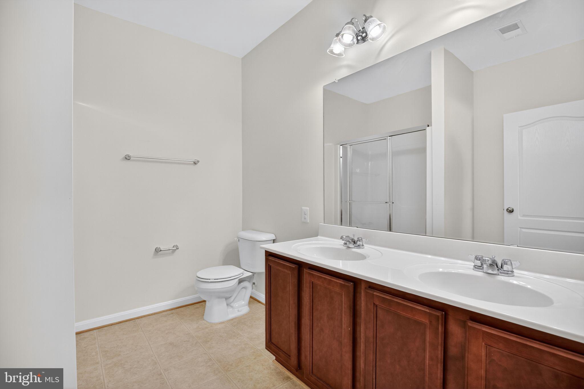 THE RESIDENCES OF WILDEWOOD - Residential