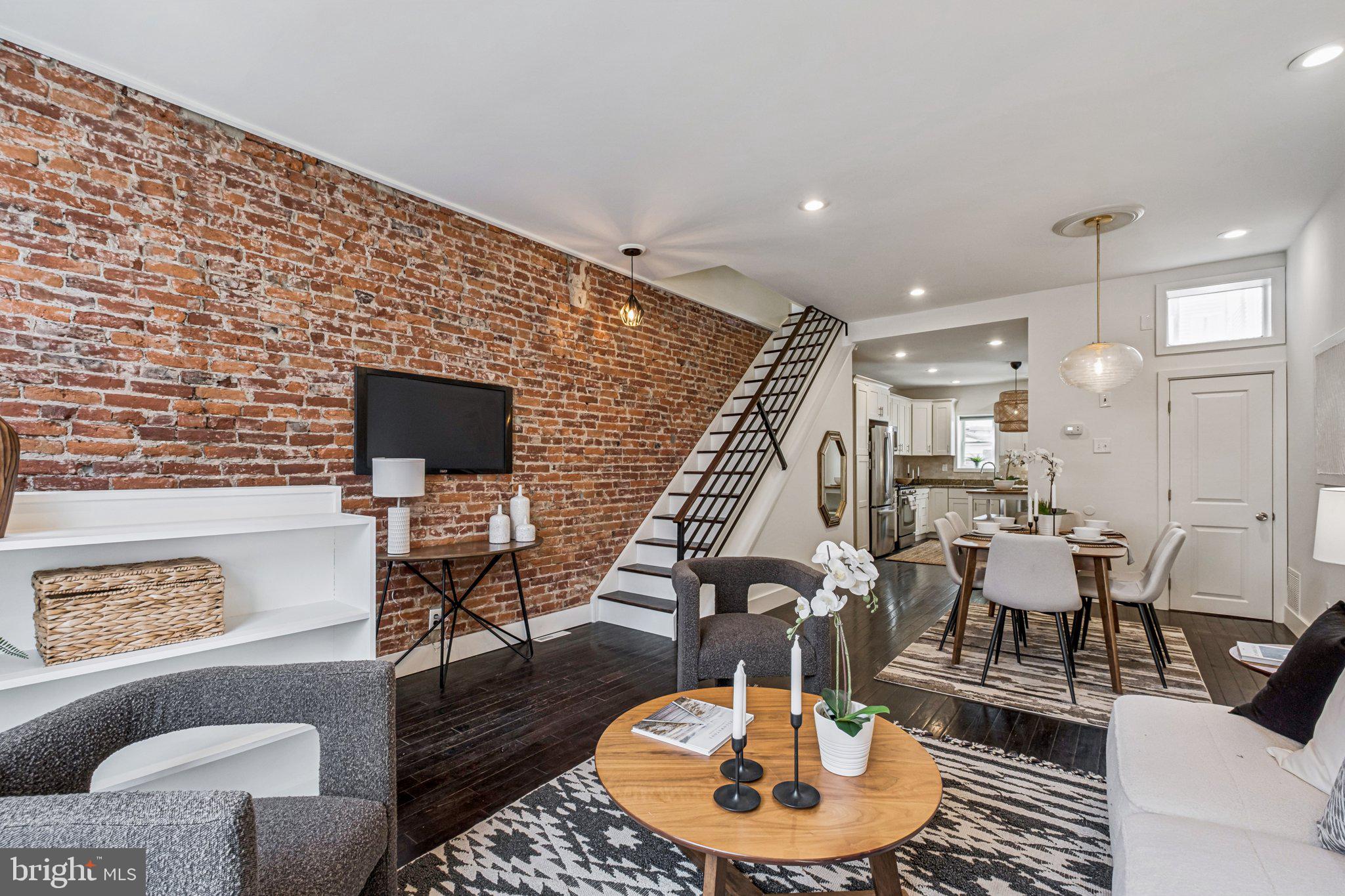 PASSYUNK SQUARE - Residential