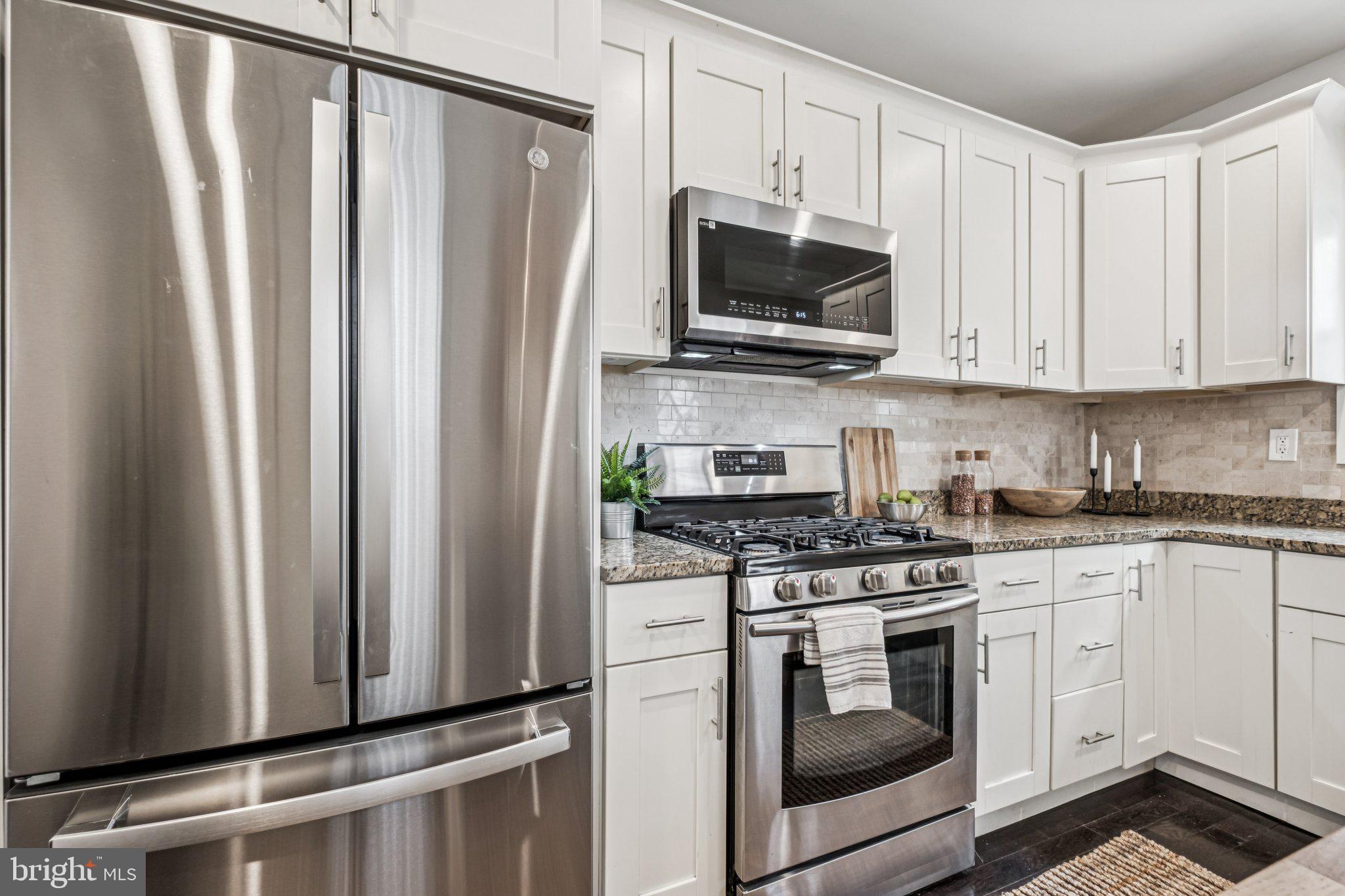 PASSYUNK SQUARE - Residential