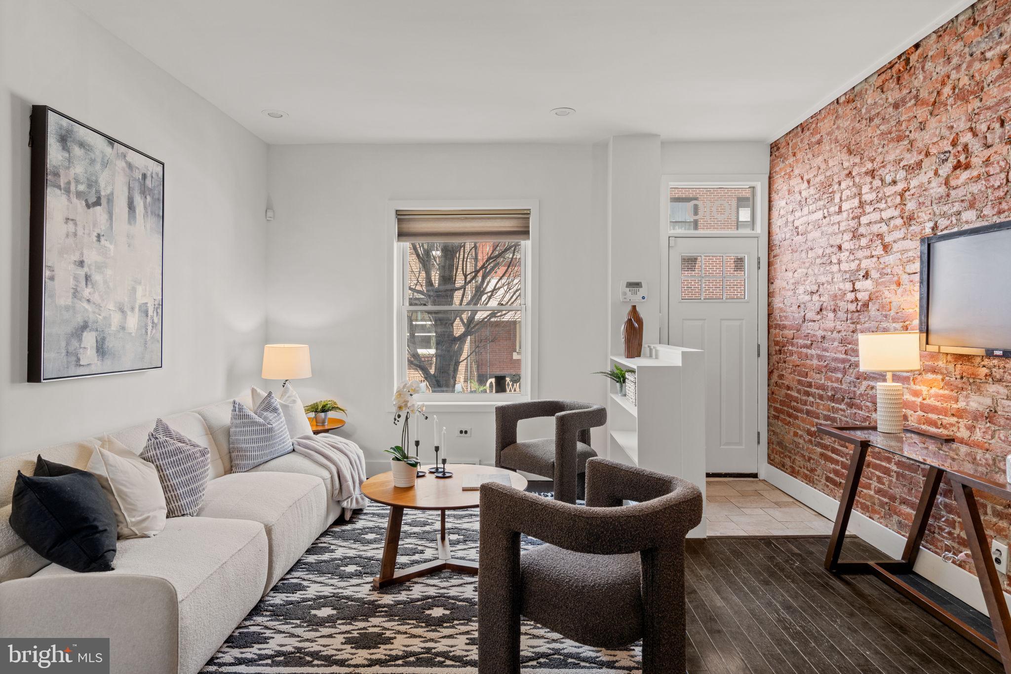 PASSYUNK SQUARE - Residential