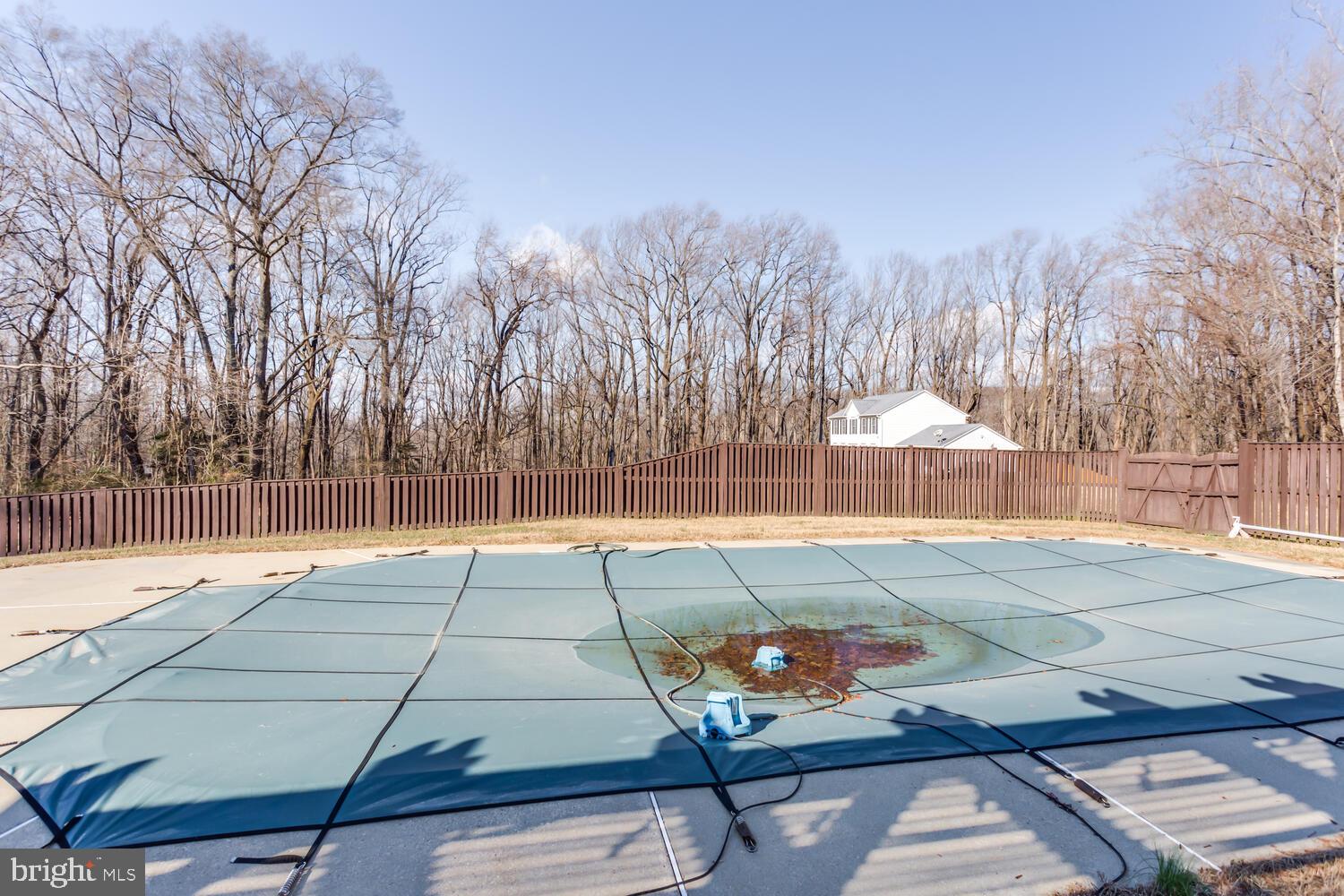 WOODFIELD - Residential