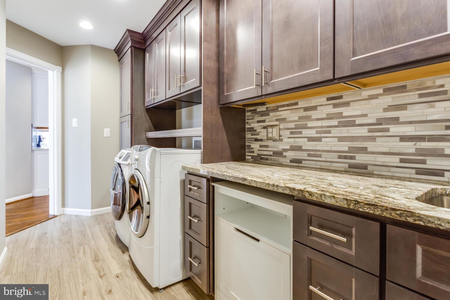 WOODFIELD - Residential