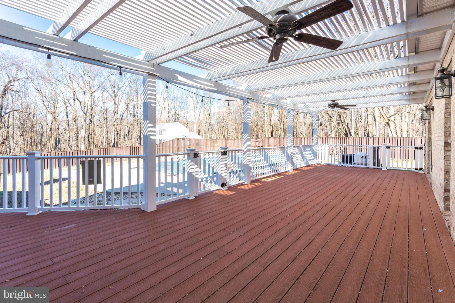 WOODFIELD - Residential