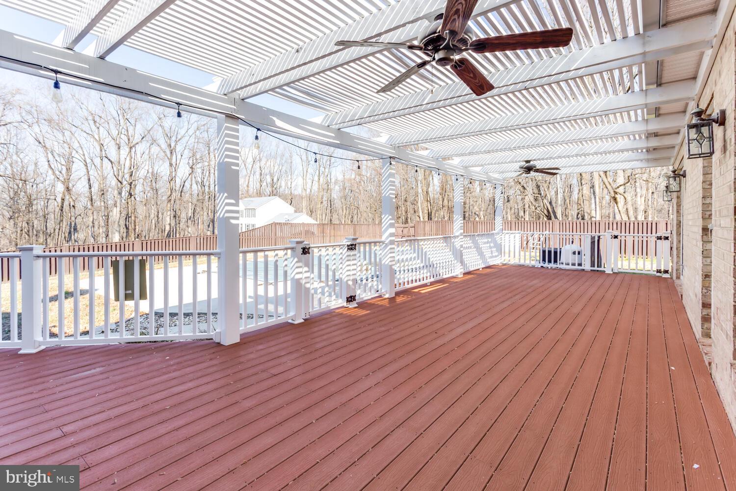 WOODFIELD - Residential