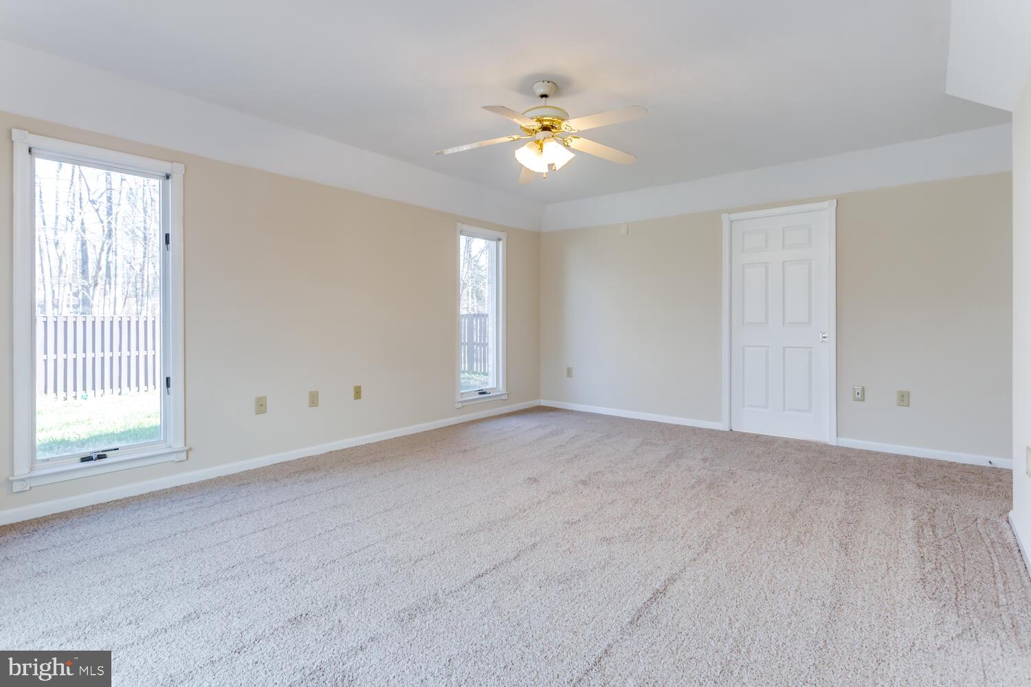 WOODFIELD - Residential