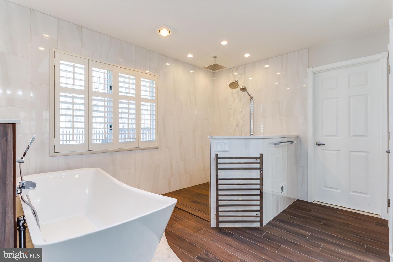 WOODFIELD - Residential