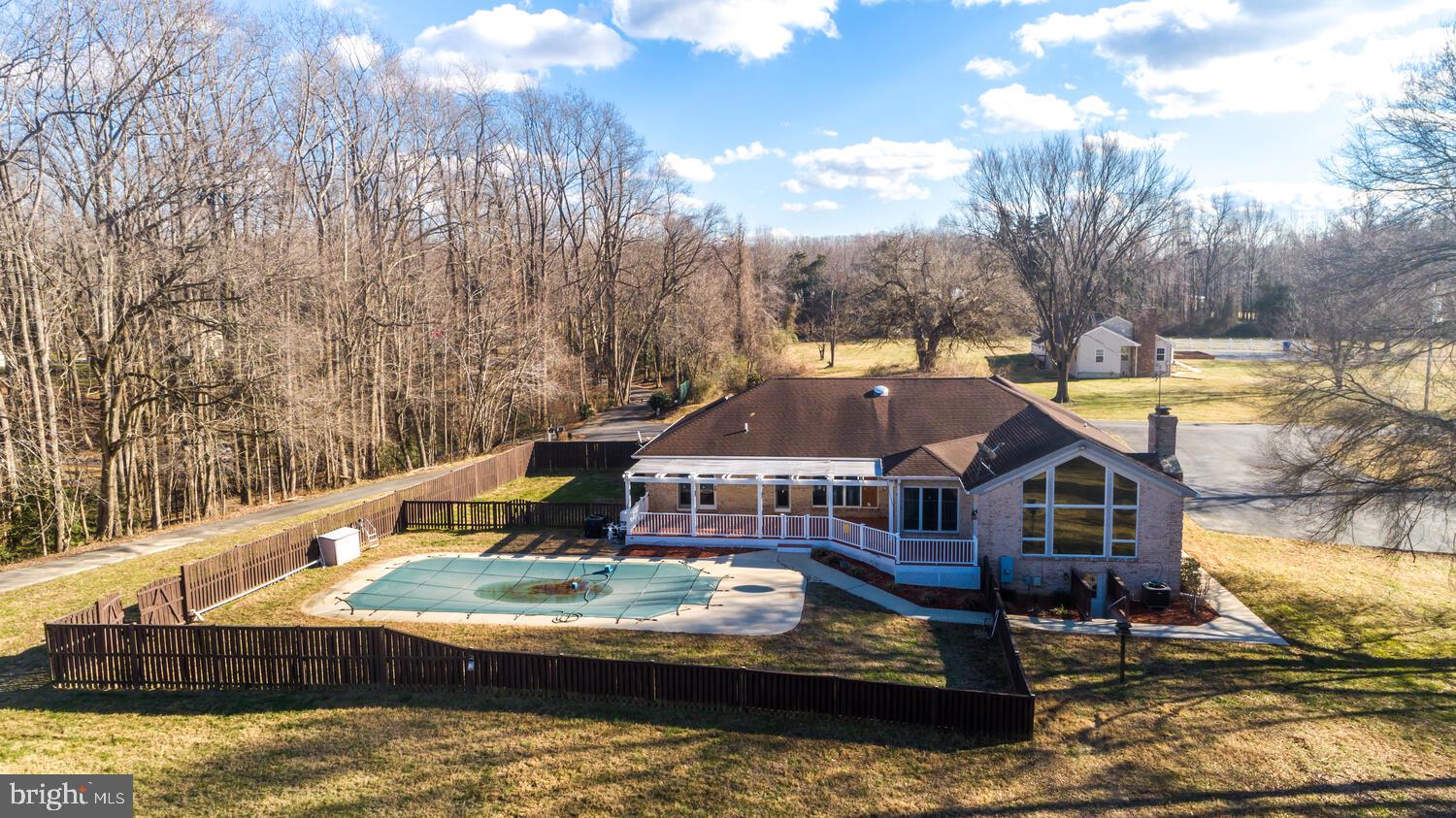 WOODFIELD - Residential