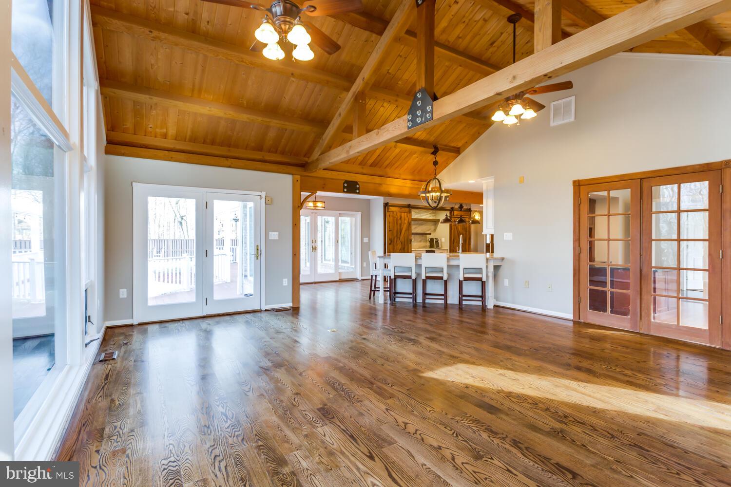 WOODFIELD - Residential