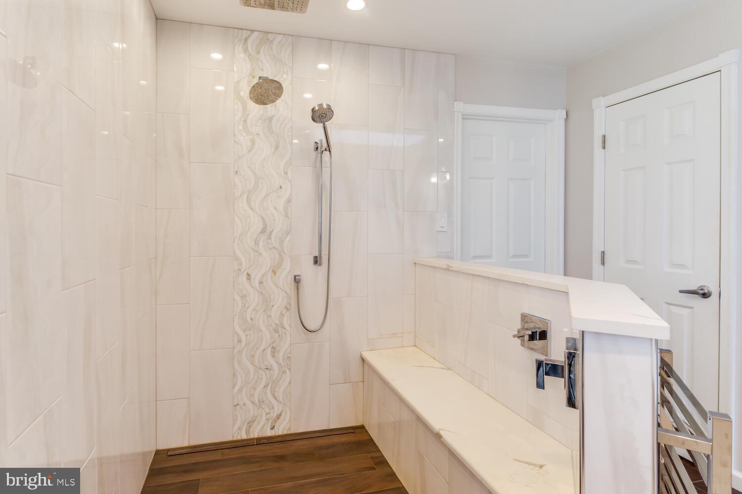 WOODFIELD - Residential