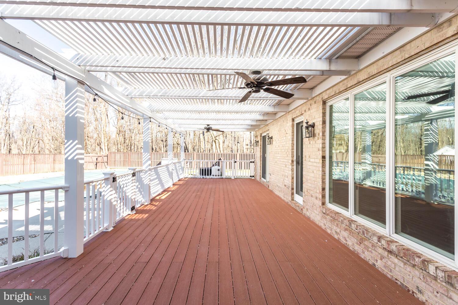 WOODFIELD - Residential