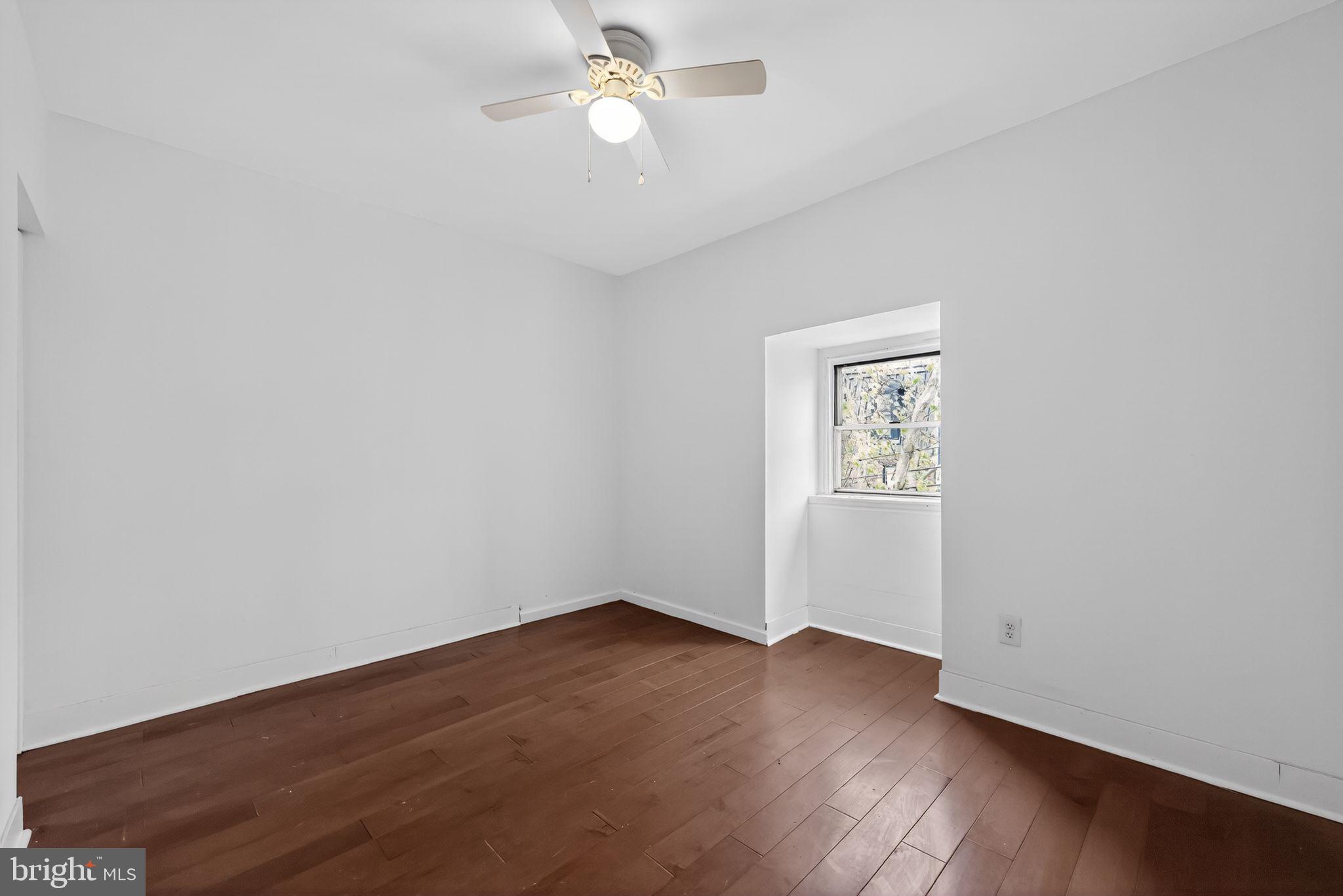 LUDLOW - Residential