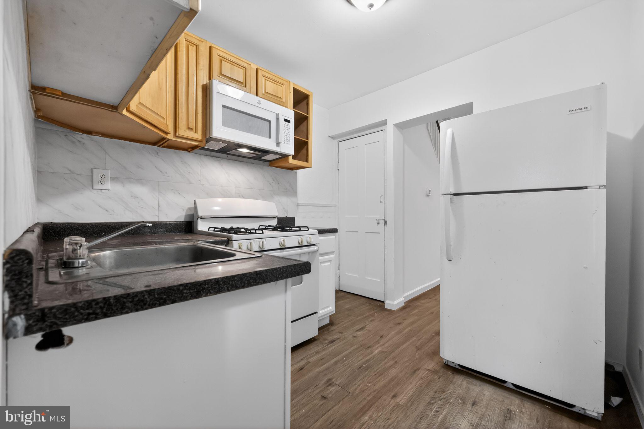 LUDLOW - Residential