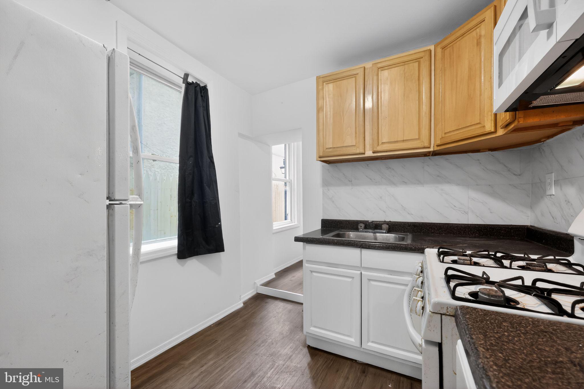 LUDLOW - Residential