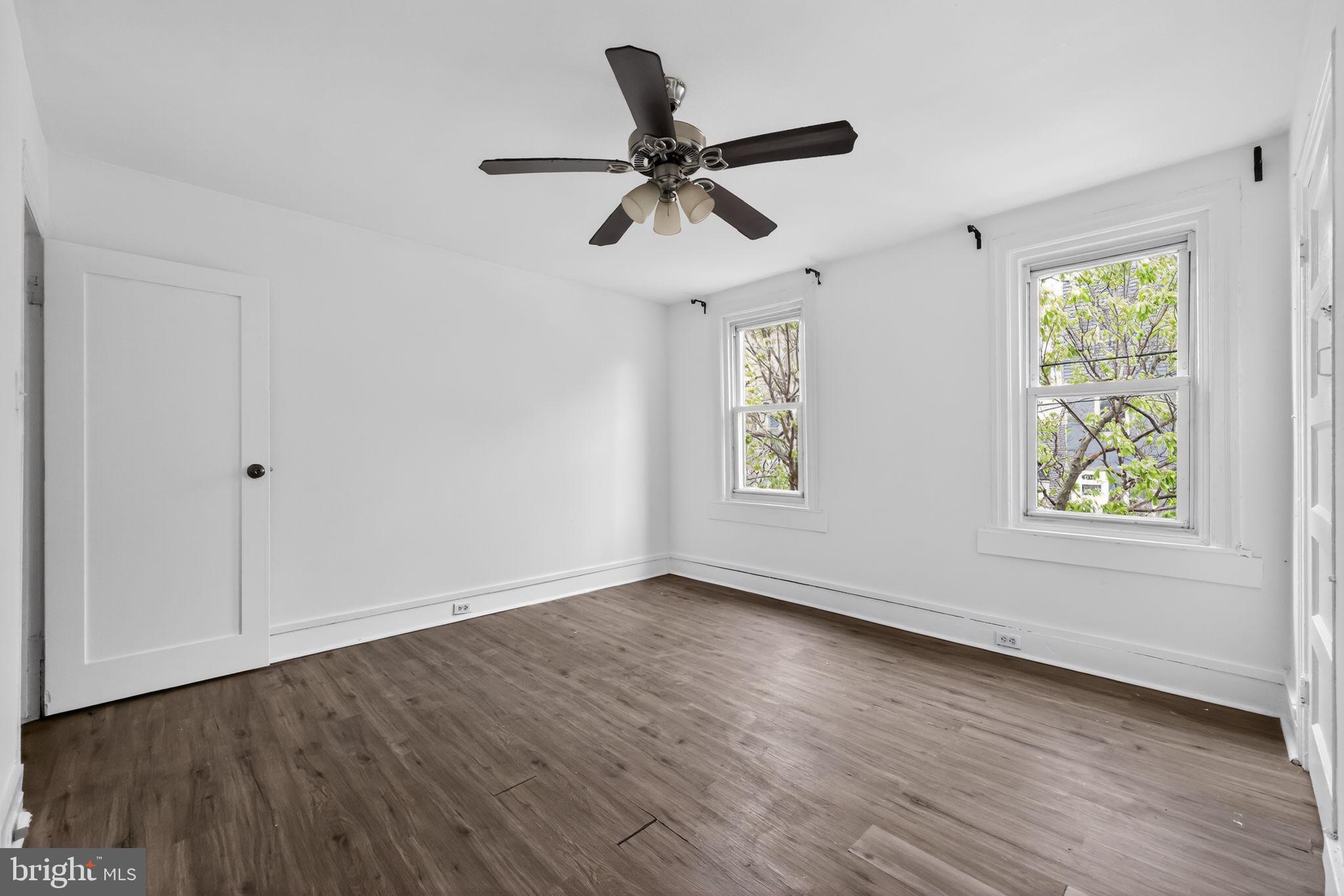 LUDLOW - Residential