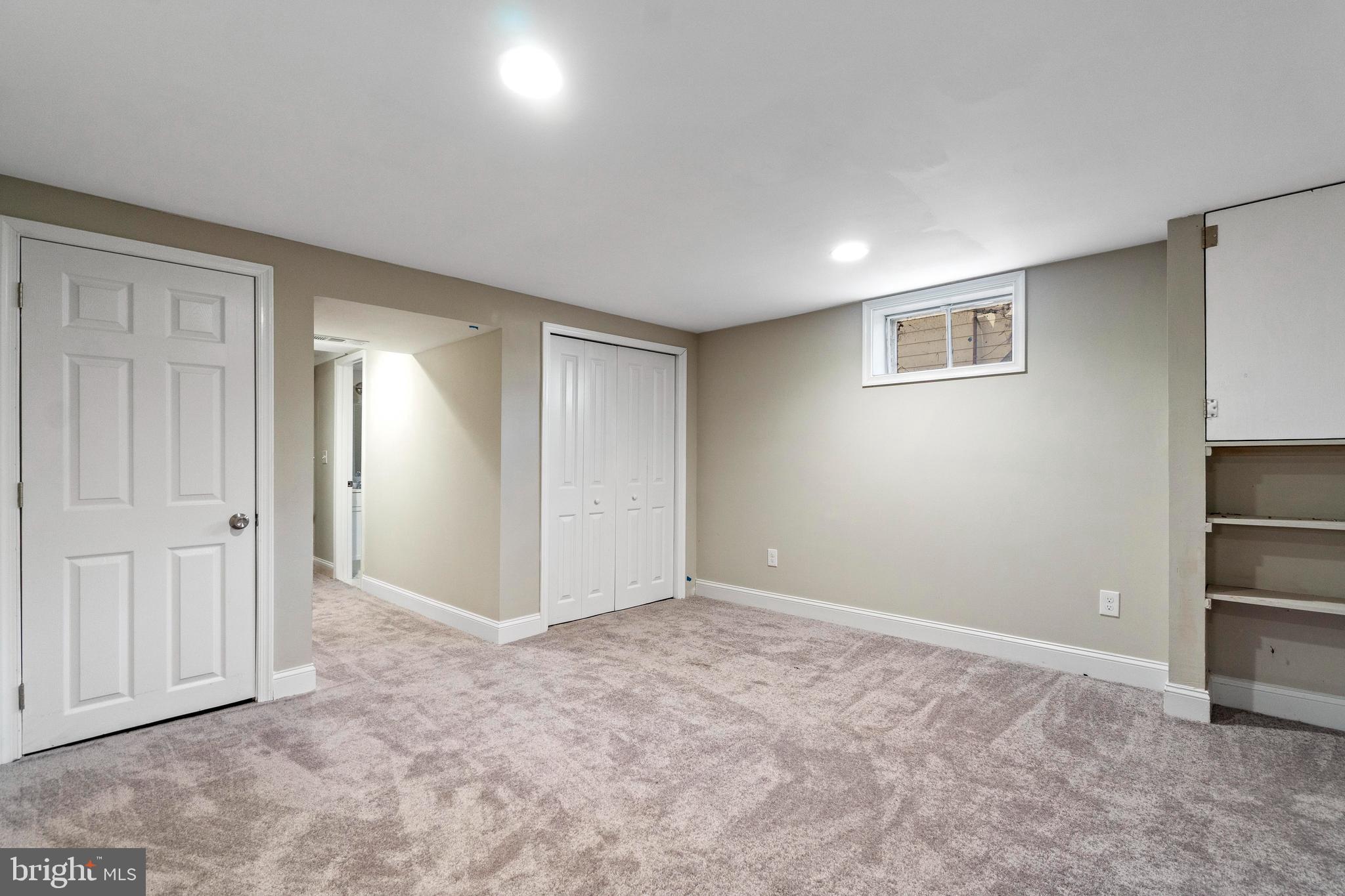 HILLCREST - Residential