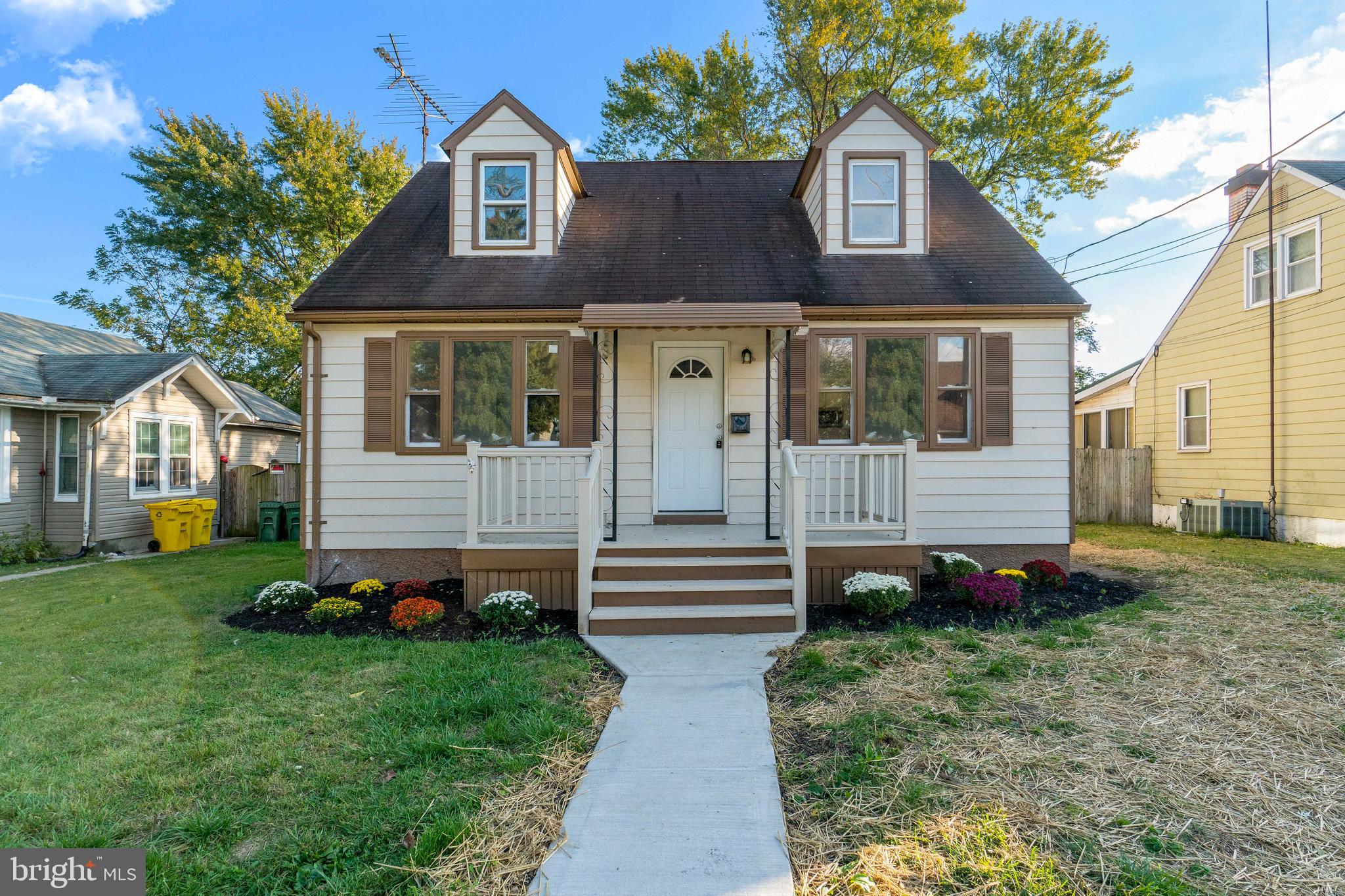 HILLCREST - Residential