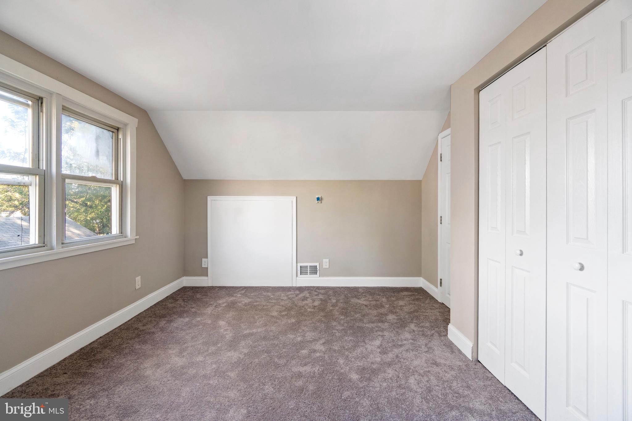 HILLCREST - Residential