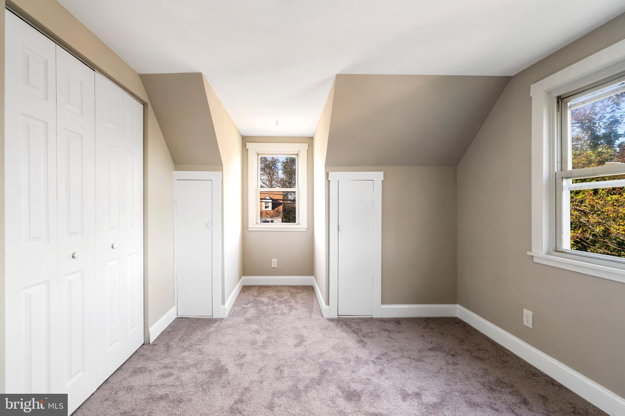 HILLCREST - Residential