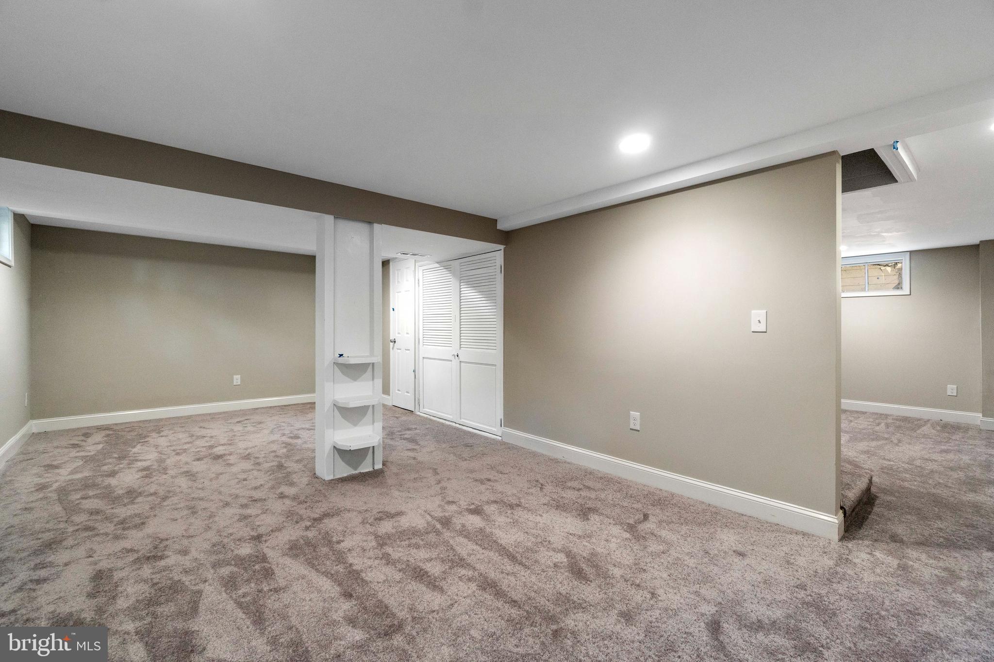 HILLCREST - Residential