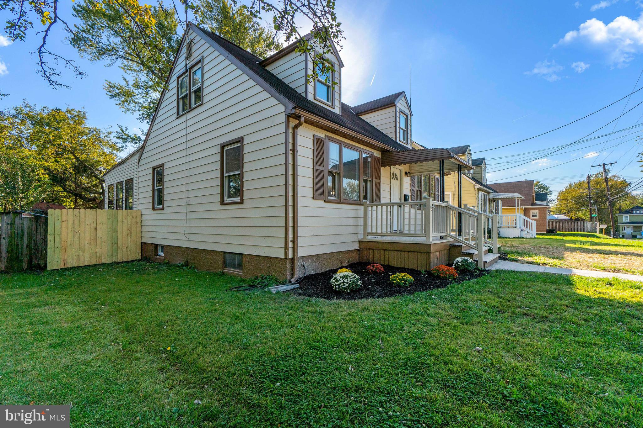 HILLCREST - Residential