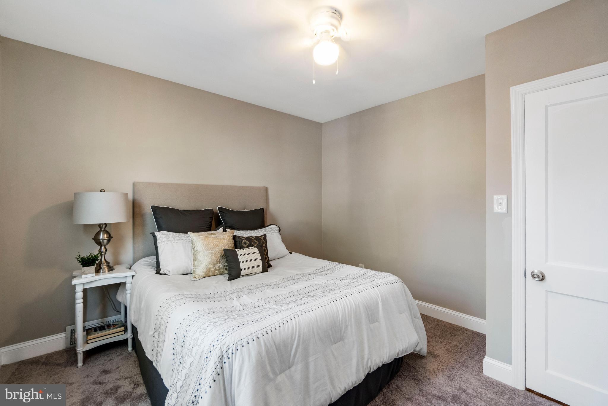 HILLCREST - Residential