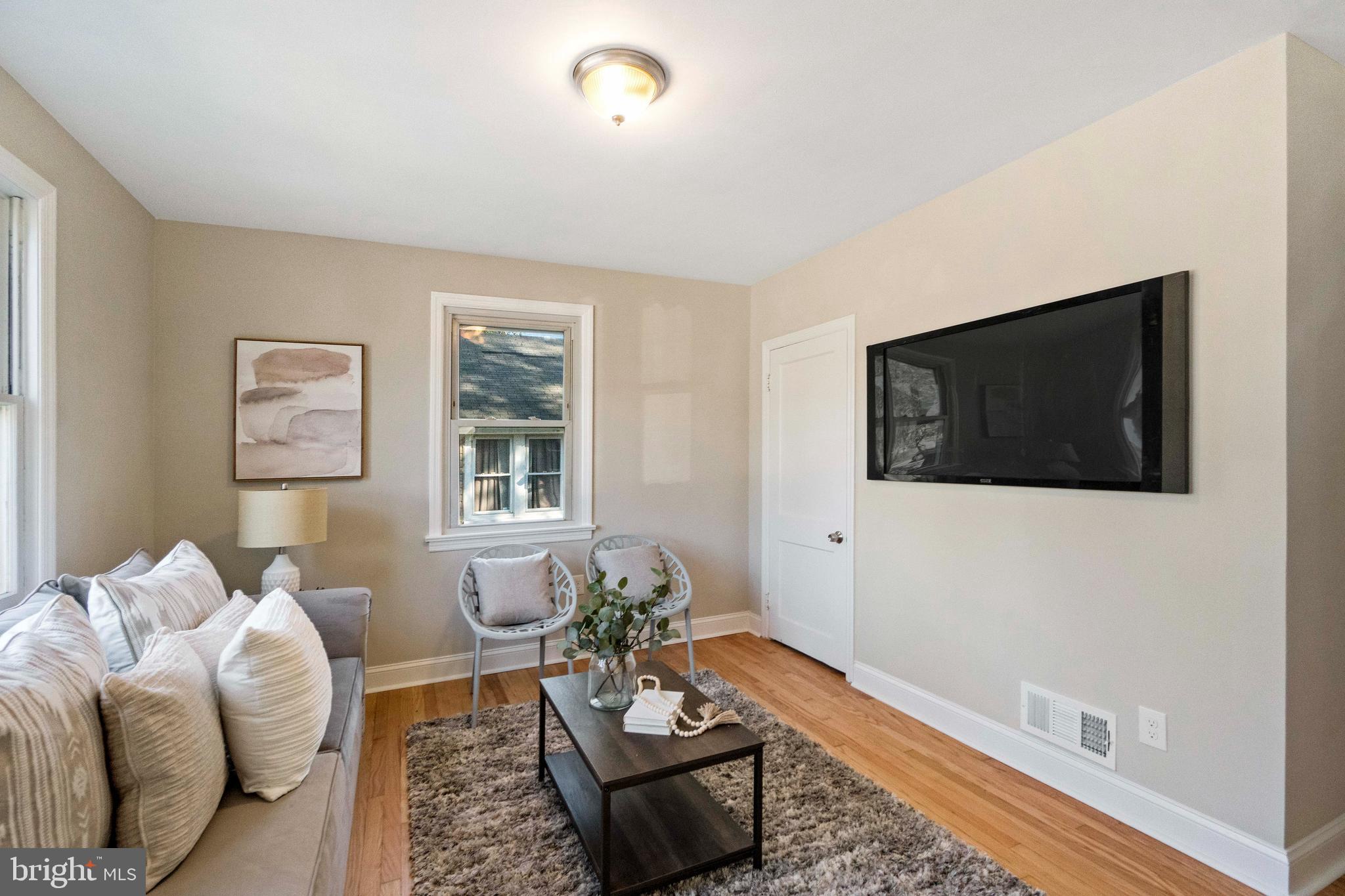 HILLCREST - Residential