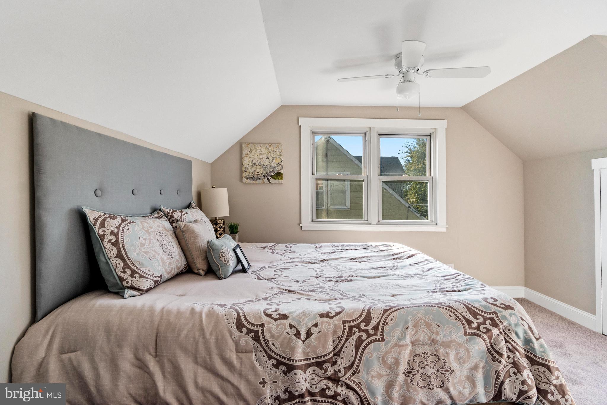 HILLCREST - Residential