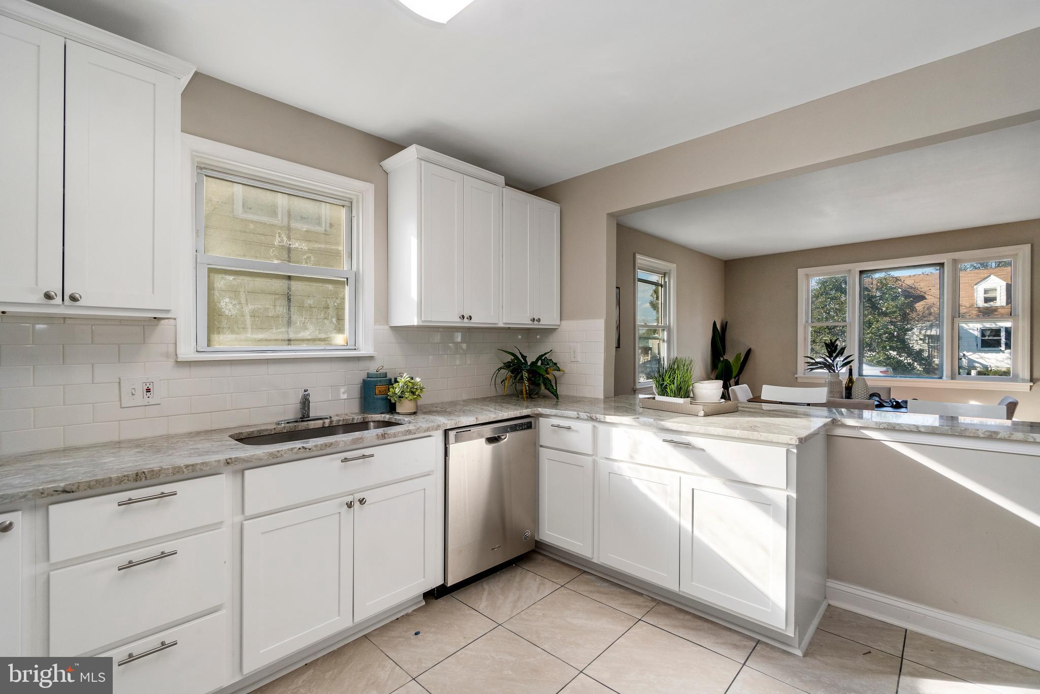 HILLCREST - Residential