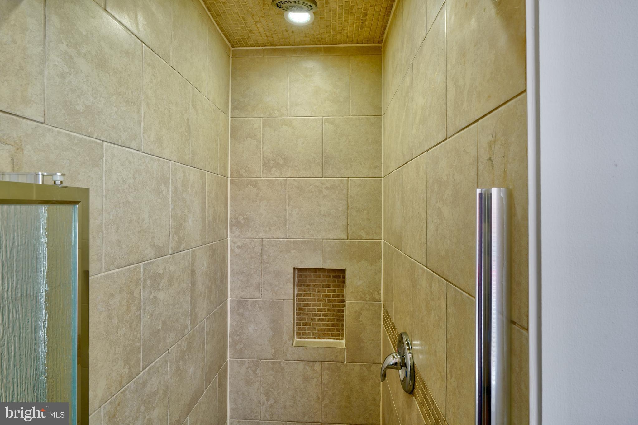 BROADWAY EAST - Residential