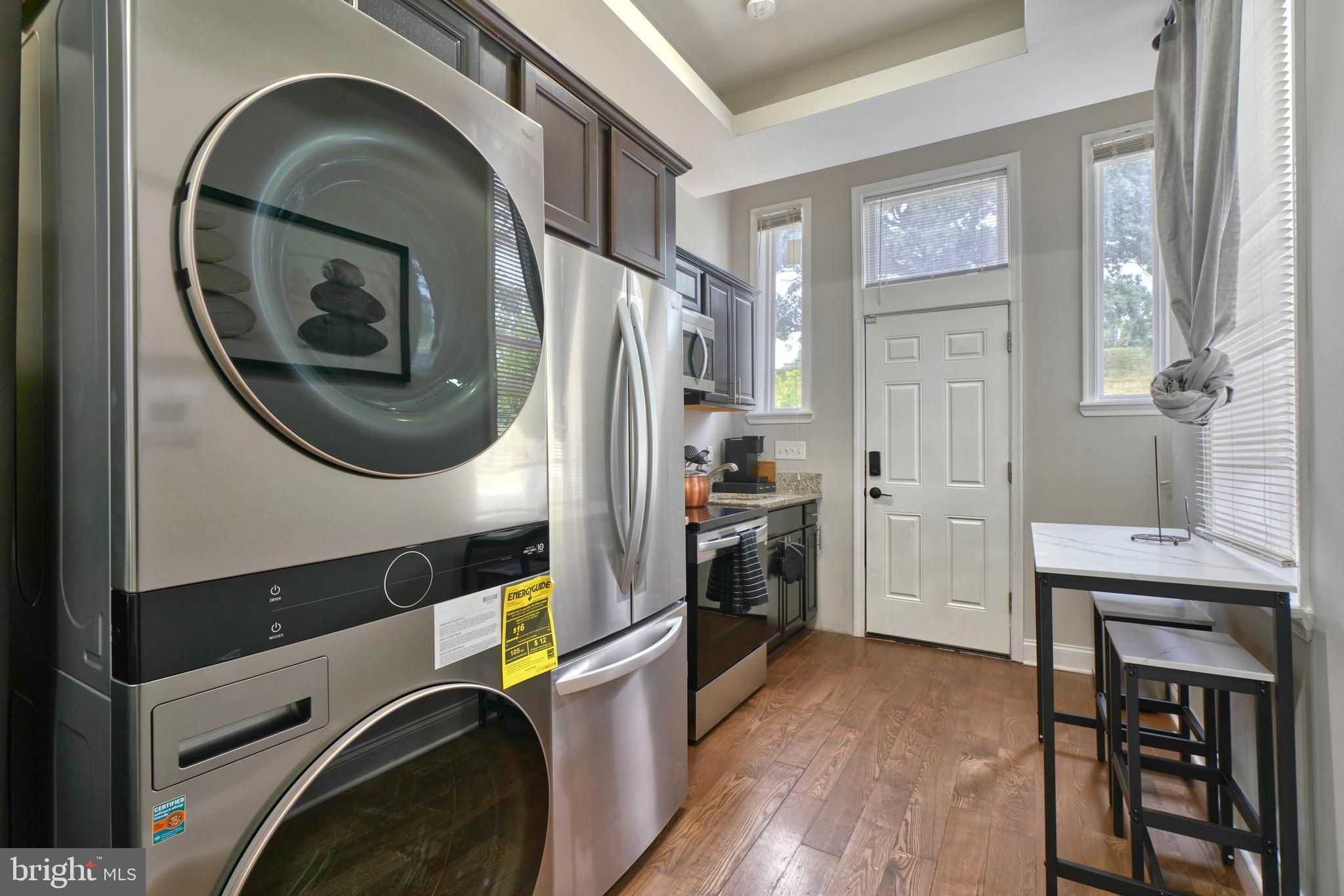 BROADWAY EAST - Residential